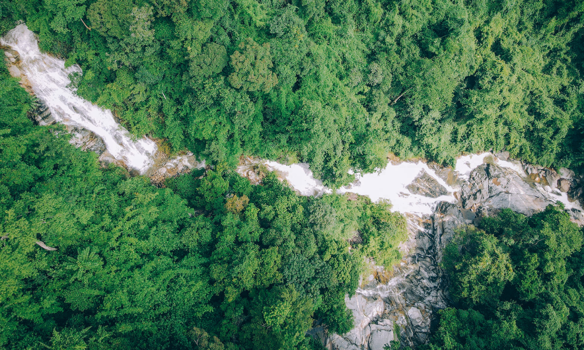 Cu Lao Waterfall: Test your limits in nature's playground