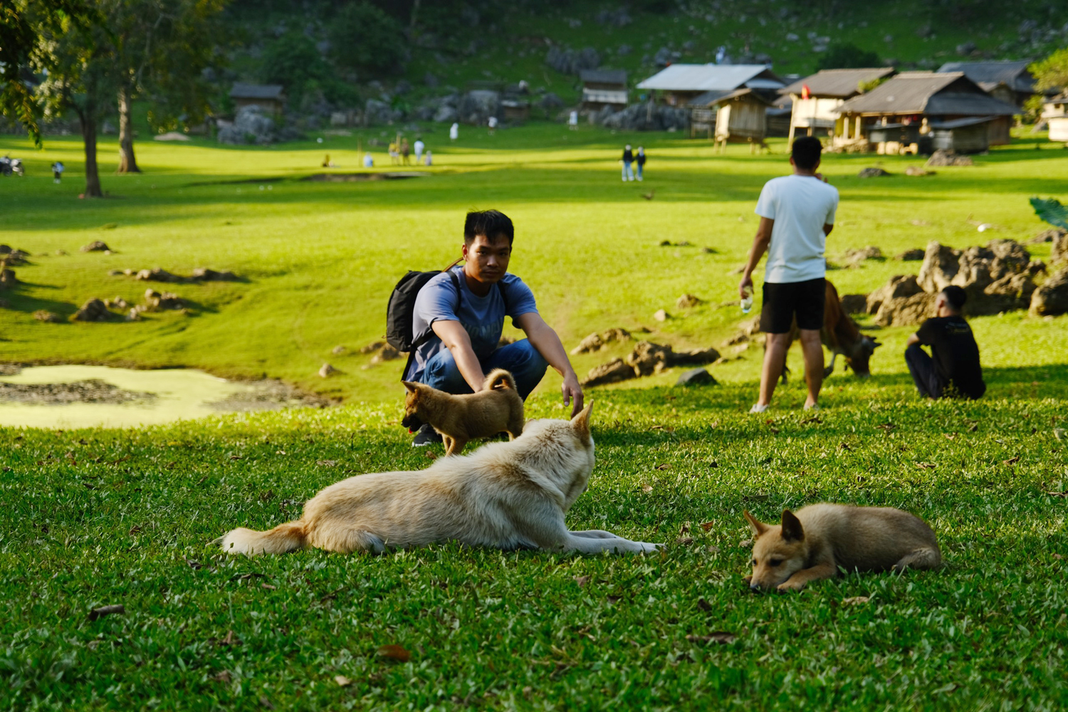 هانغ تاو - القرية البدائي في موك تشاو