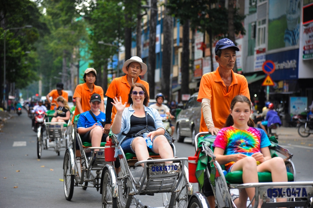 Diverse means of transport for tourists Ho Chi Minh City