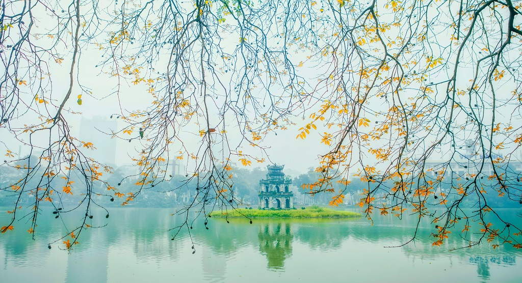 Here are fascinating spots in Ha Noi to capture the essence of Vietnamese life